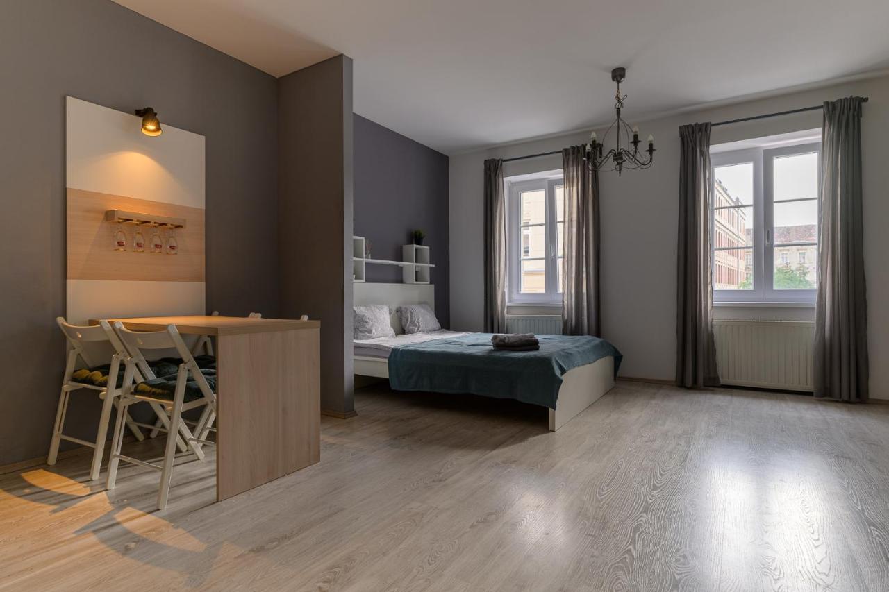 Euro Square Studios Zagreb Eksteriør billede